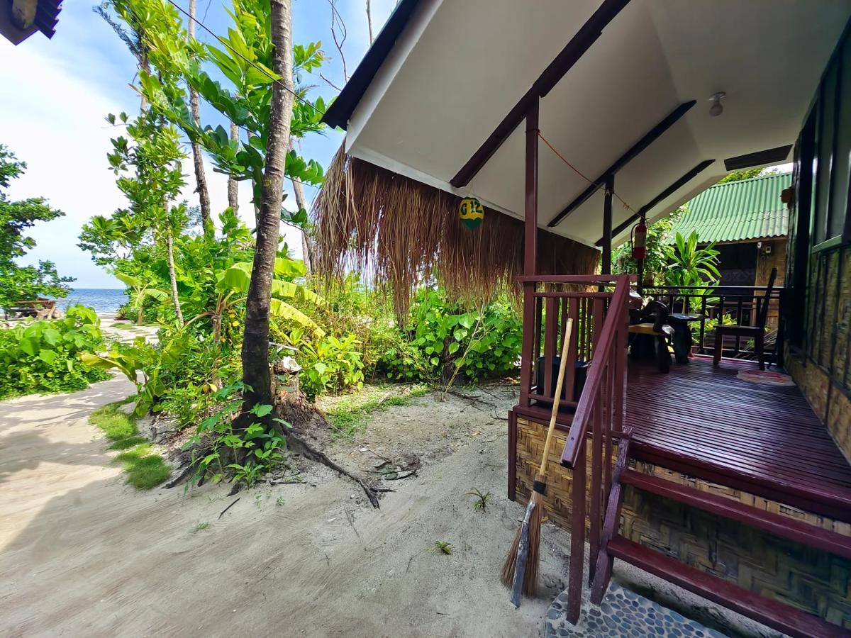 Patrick'S On The Beach Resort Хенерал Луна Екстериор снимка