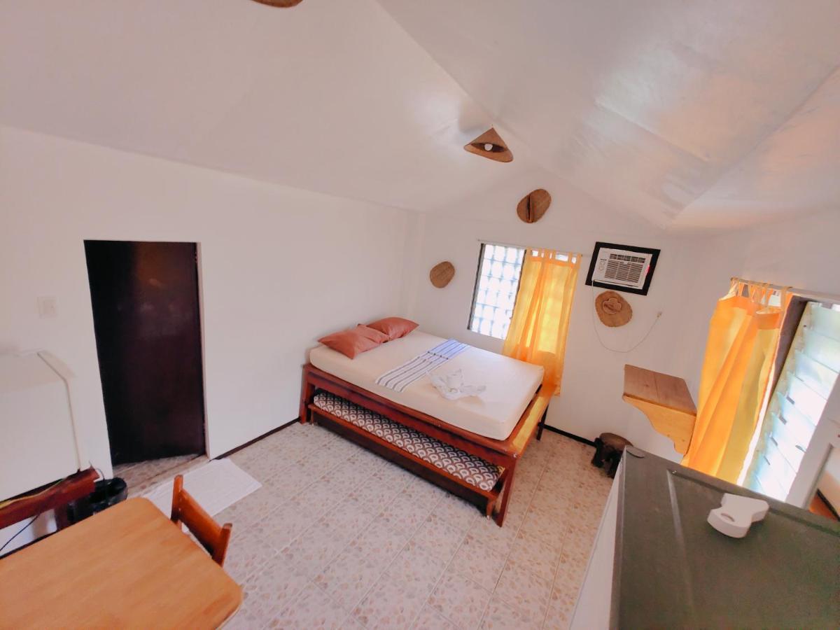 Patrick'S On The Beach Resort Хенерал Луна Екстериор снимка