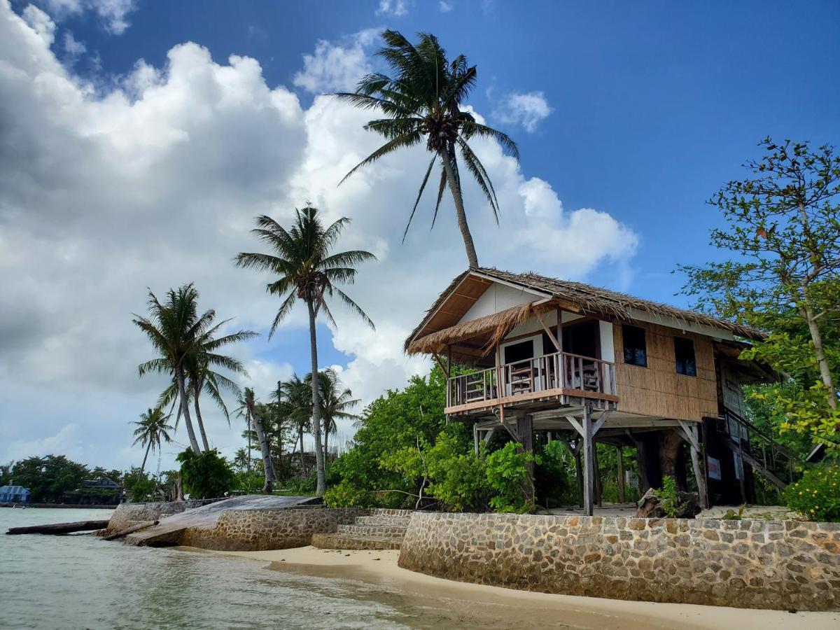 Patrick'S On The Beach Resort Хенерал Луна Екстериор снимка