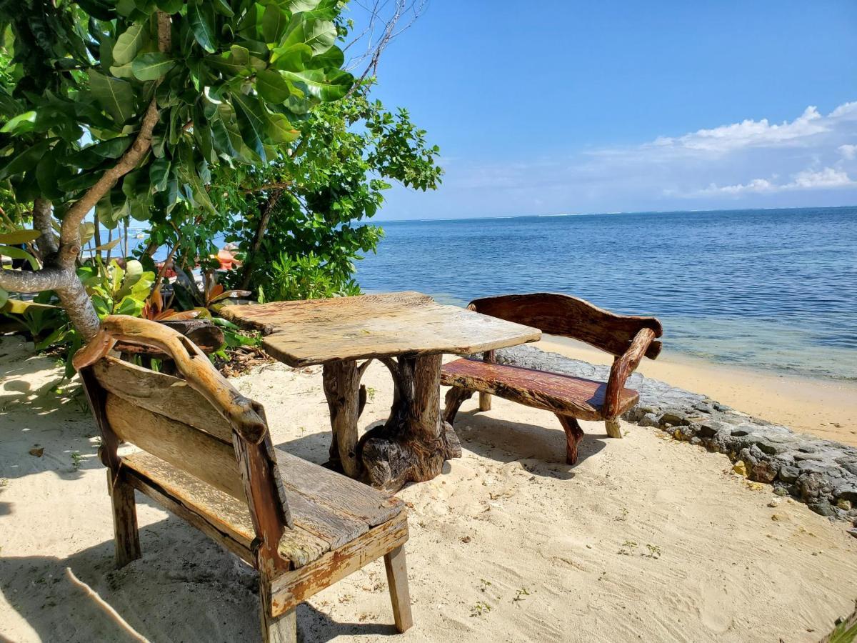 Patrick'S On The Beach Resort Хенерал Луна Екстериор снимка